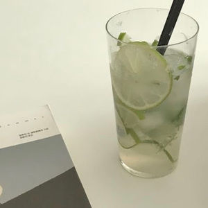 Meet your Posher, Hana